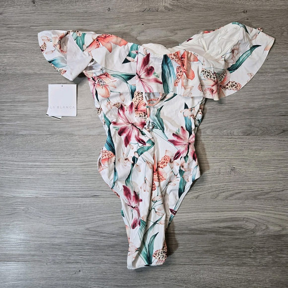 La Blanca Floral Ruffle Off Shoulder One Piece Swimsuit White Size 6 NWT Beach - Picture 3 of 11
